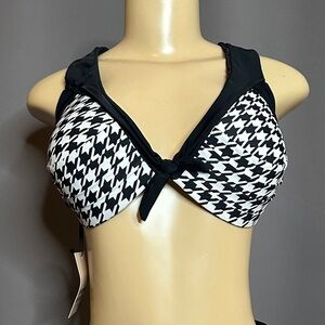 🆕 UNIQUE VINTAGE Black and White Houndstooth Halter Bikini Top